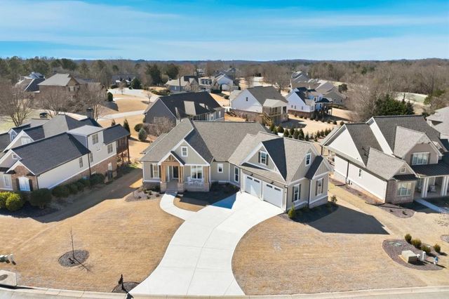 33 Baker Pond Court, Jefferson, GA 30549