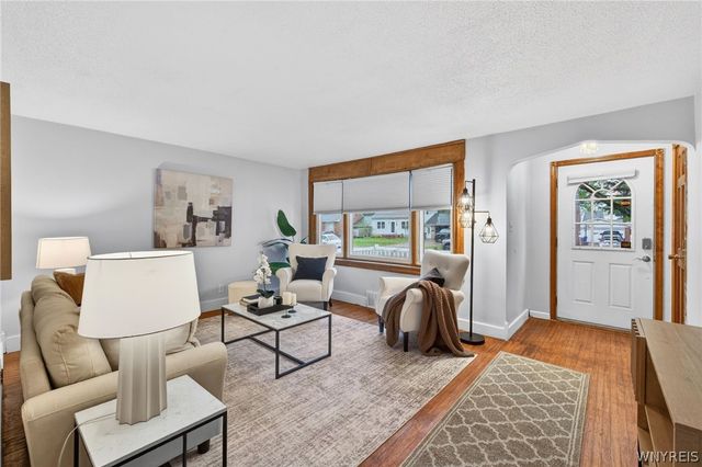 99 Creekward Drive, West Seneca, NY 14224