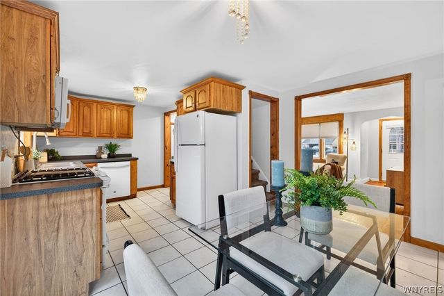 99 Creekward Drive, West Seneca, NY 14224