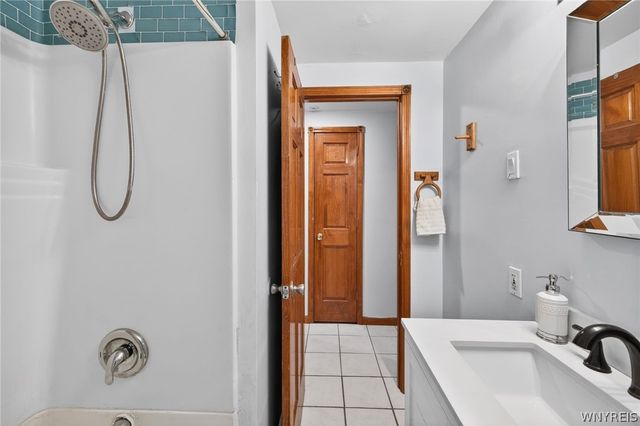 99 Creekward Drive, West Seneca, NY 14224
