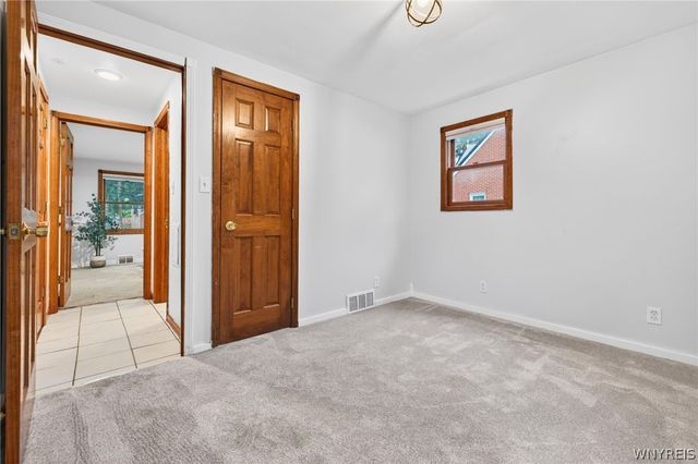 99 Creekward Drive, West Seneca, NY 14224