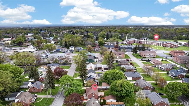 99 Creekward Drive, West Seneca, NY 14224