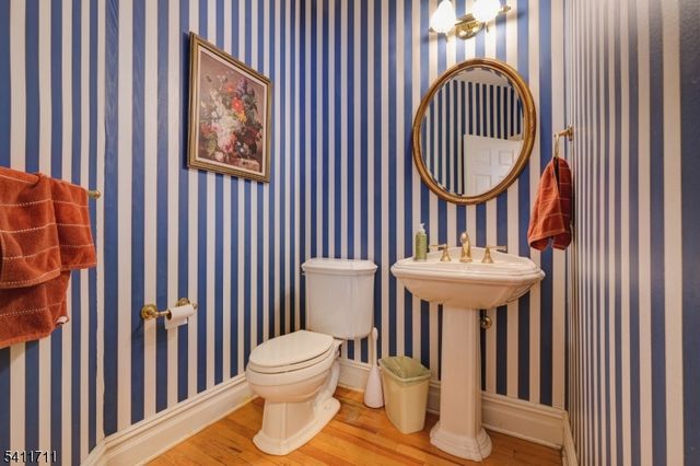 18 Tree Top Ln, Chatham Twp., NJ 07928