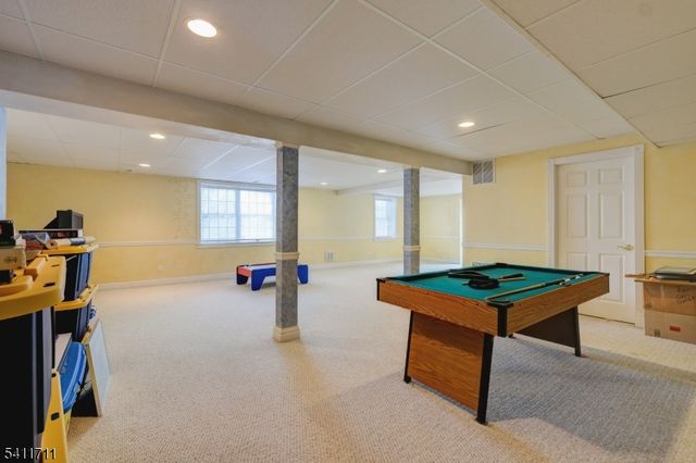 18 Tree Top Ln, Chatham Twp., NJ 07928