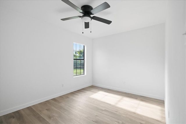1729 Whittier Dr, Corpus Christi, TX 78415