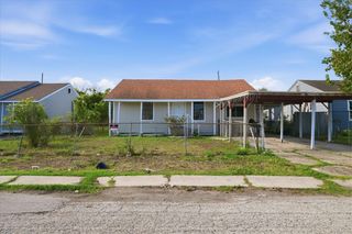 1729 Whittier Dr, Corpus Christi, TX 78415