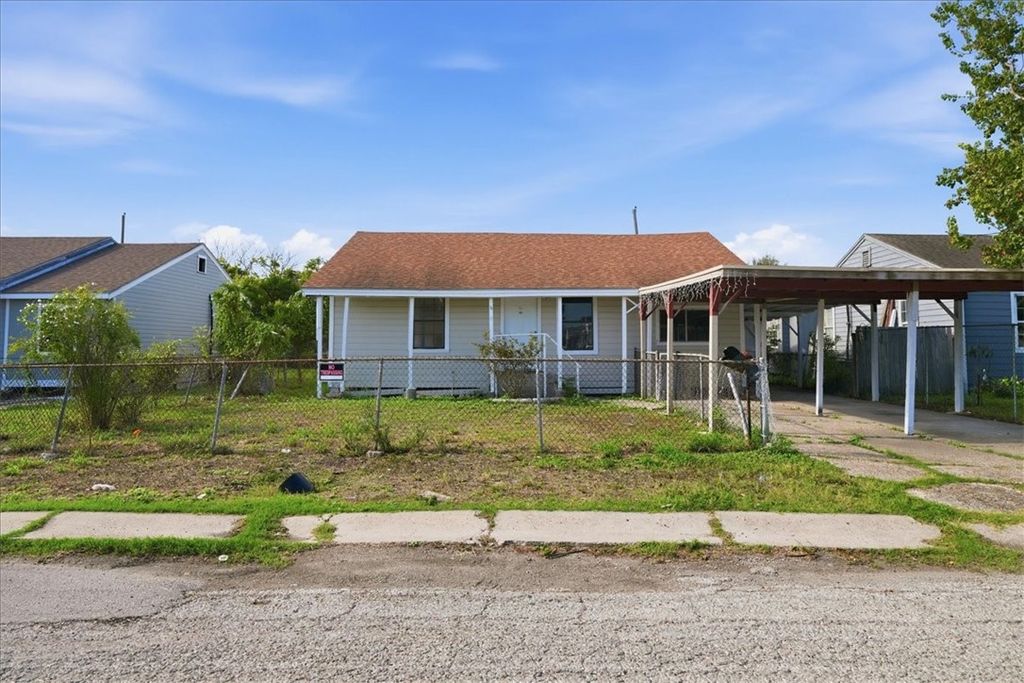 1729 Whittier Dr, Corpus Christi, TX 78415