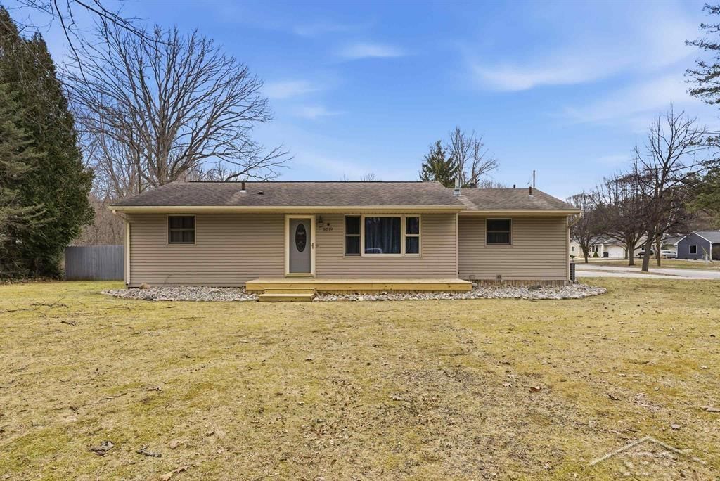 5519 Nurmi Drive, Midland, MI 48640