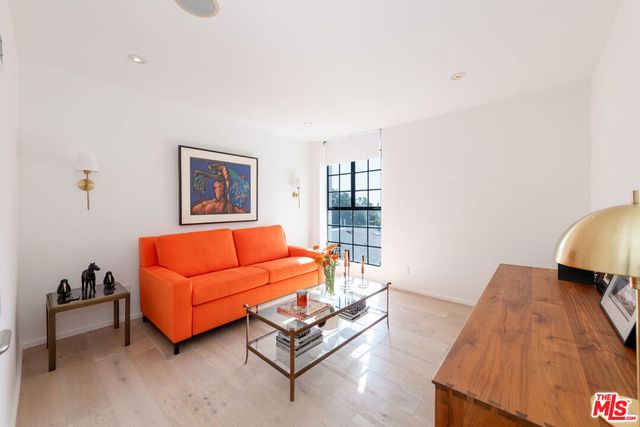 1400 N Sweetzer Avenue 306, West Hollywood, CA 90069