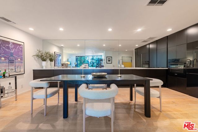 1400 N Sweetzer Avenue 306, West Hollywood, CA 90069