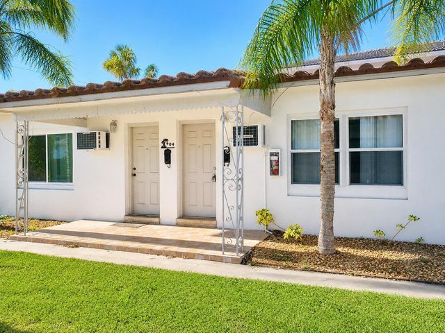 804 NE 15th Avenue 2E, Fort Lauderdale, FL 33304