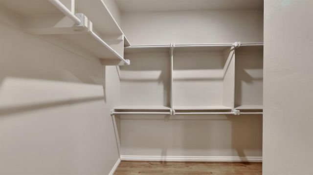 7044 Labelle Drive, Warr Acres, OK 73132