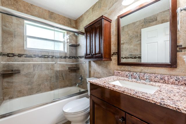 15285 San Diego Drive, Loxahatchee Groves, FL 33470