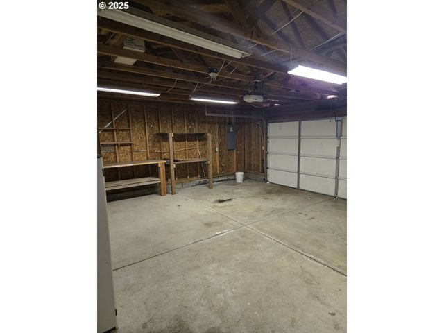 600 Se CARROL St, Winston, OR 97496