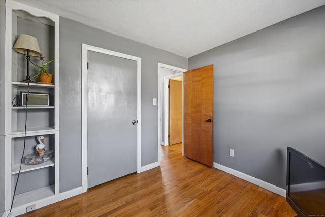 122 North Airline Road, Wallingford, CT 06492