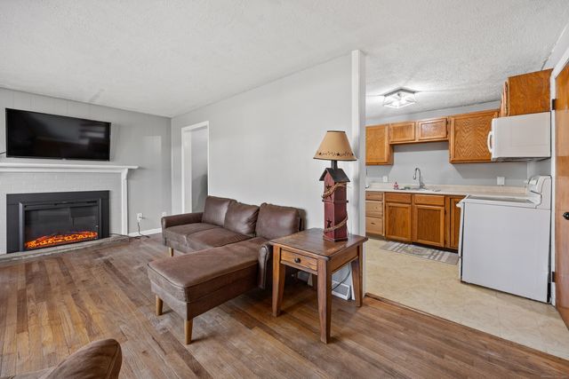 122 North Airline Road, Wallingford, CT 06492