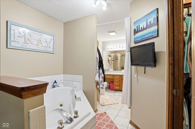 4025 Maple Manor Drive, Indianapolis, IN 46237