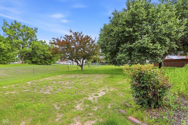 4025 Maple Manor Drive, Indianapolis, IN 46237