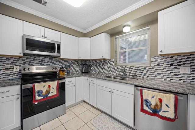 4402 Hickory Grove Drive, Houston, TX 77084