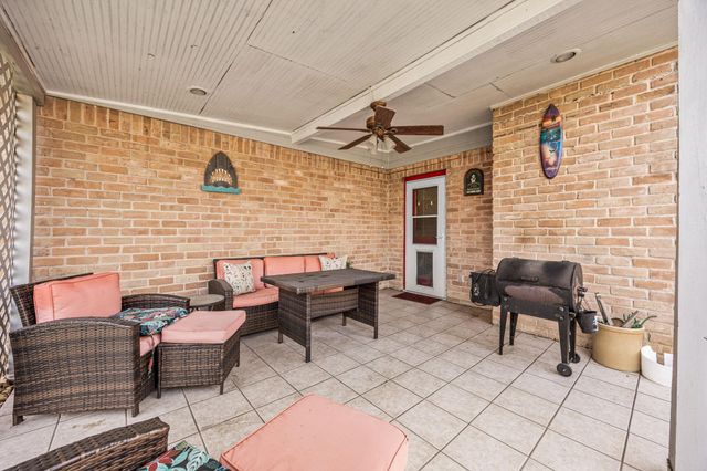 4402 Hickory Grove Drive, Houston, TX 77084