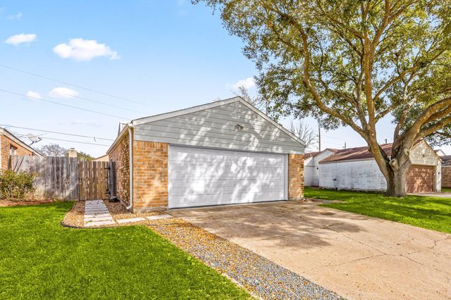 4402 Hickory Grove Drive, Houston, TX 77084