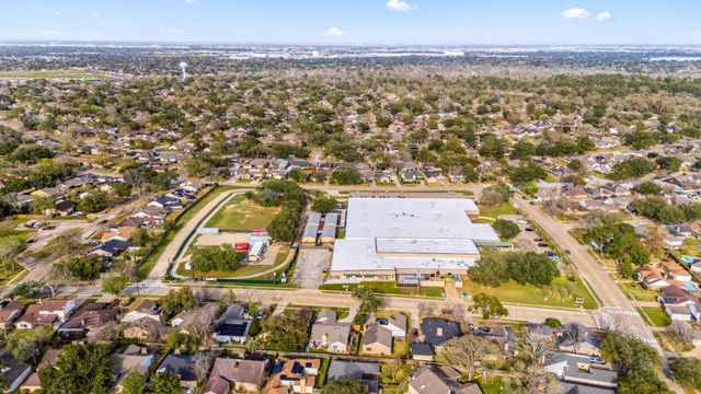 4402 Hickory Grove Drive, Houston, TX 77084