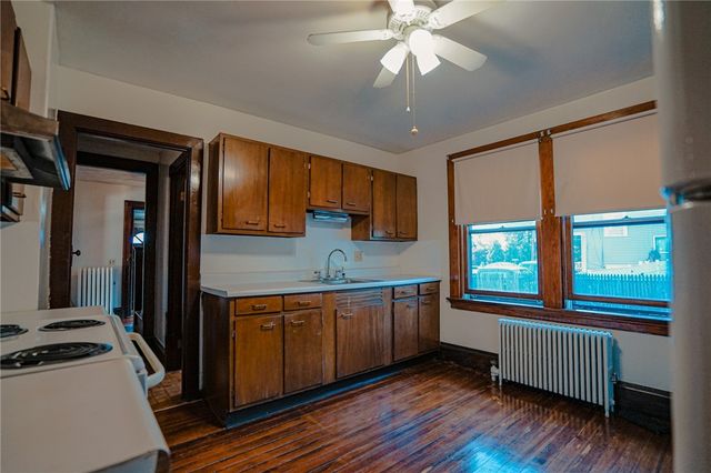 133 Roger Williams Avenue, East Providence, RI 02916