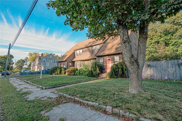 133 Roger Williams Avenue, East Providence, RI 02916