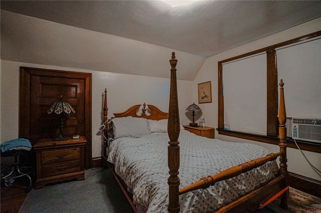 133 Roger Williams Avenue, East Providence, RI 02916