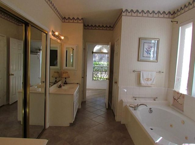 3907 Hanberry Lane, Pearland, TX 77584