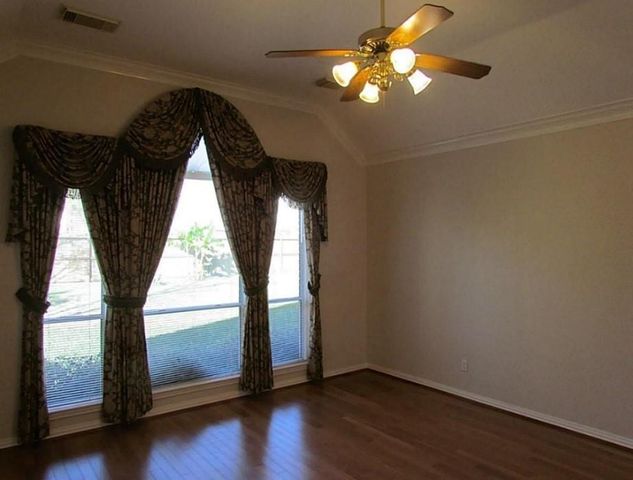 3907 Hanberry Lane, Pearland, TX 77584