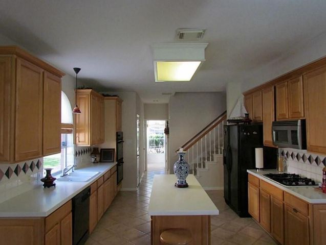 3907 Hanberry Lane, Pearland, TX 77584