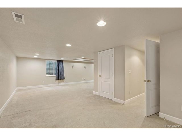 566 Springvale Rd, Castle Rock, CO 80104