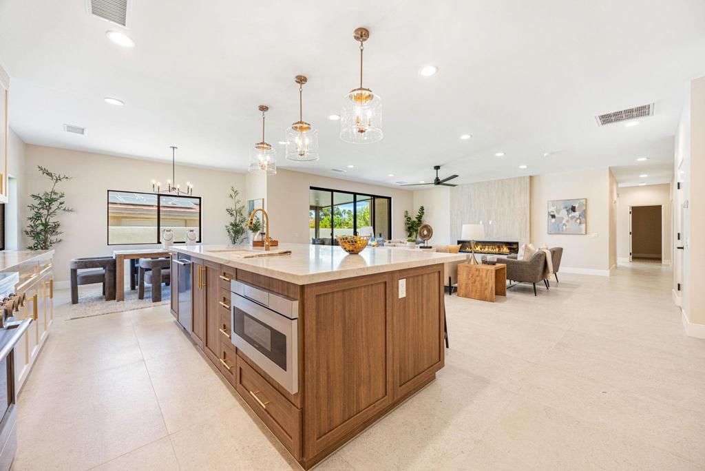 Image 11 of property listing at 79150 Buff Bay Court, Bermuda Dunes, CA 92203