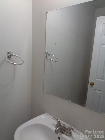 5534 Stone Bluff Court, Charlotte, NC 28214