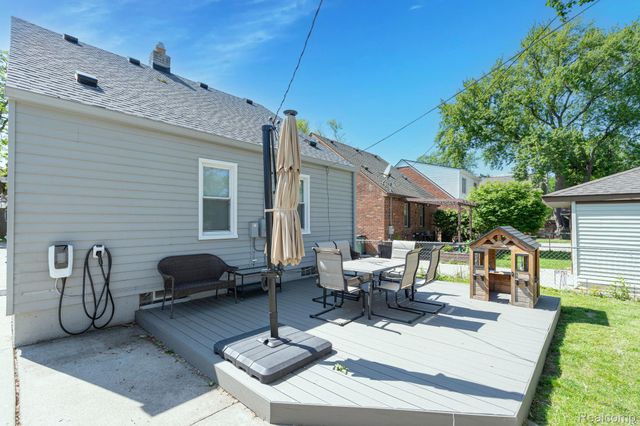 2036 Gardner Avenue, Berkley, MI 48072