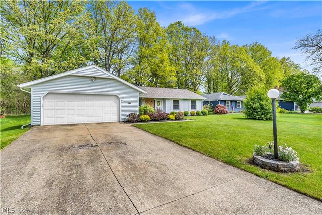 6151 Hickory Trail, North Ridgeville, OH 44039