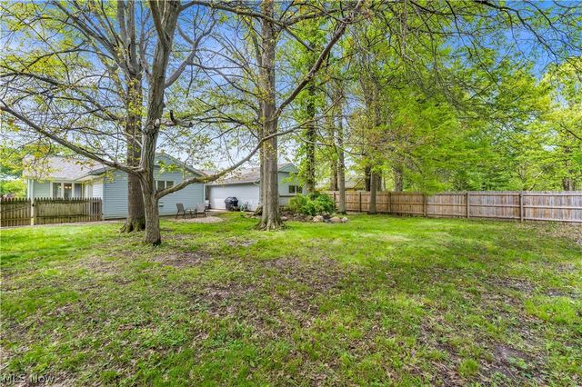 6151 Hickory Trail, North Ridgeville, OH 44039