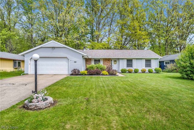 6151 Hickory Trail, North Ridgeville, OH 44039