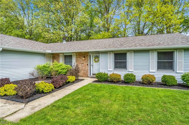 6151 Hickory Trail, North Ridgeville, OH 44039