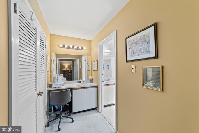8 ANDREW DRIVE, Lawrence, NJ 08648