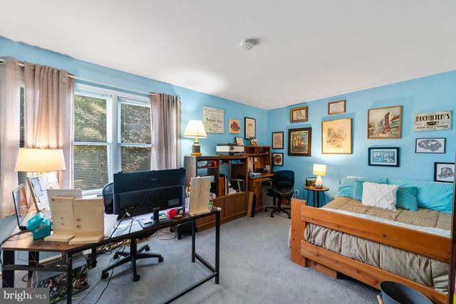 8 ANDREW DRIVE, Lawrence, NJ 08648