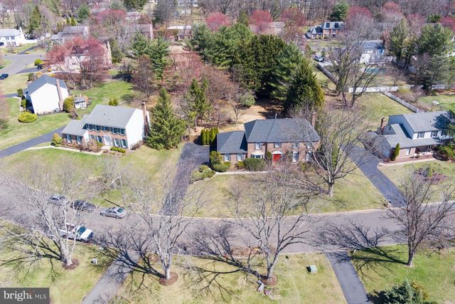 8 ANDREW DRIVE, Lawrence, NJ 08648