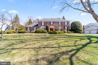 8 ANDREW DRIVE, Lawrence, NJ 08648