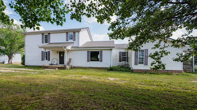 226 Summertrace Rd, Hohenwald, TN 38462