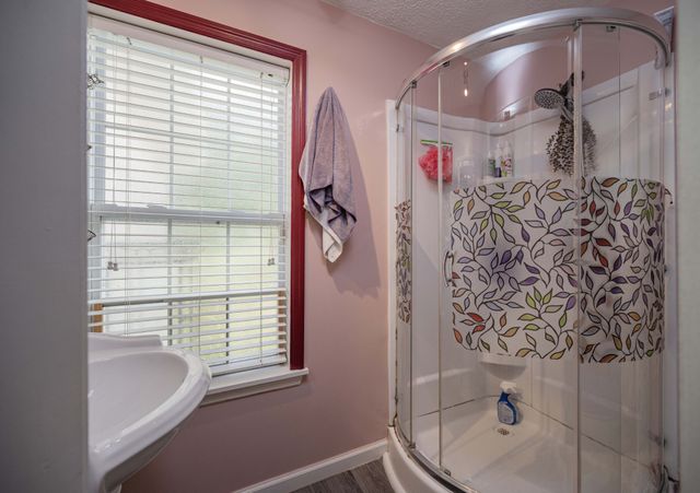 226 Summertrace Rd, Hohenwald, TN 38462