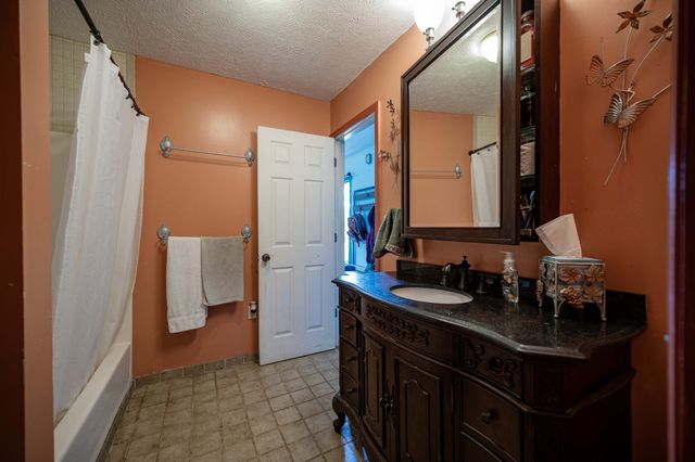 226 Summertrace Rd, Hohenwald, TN 38462