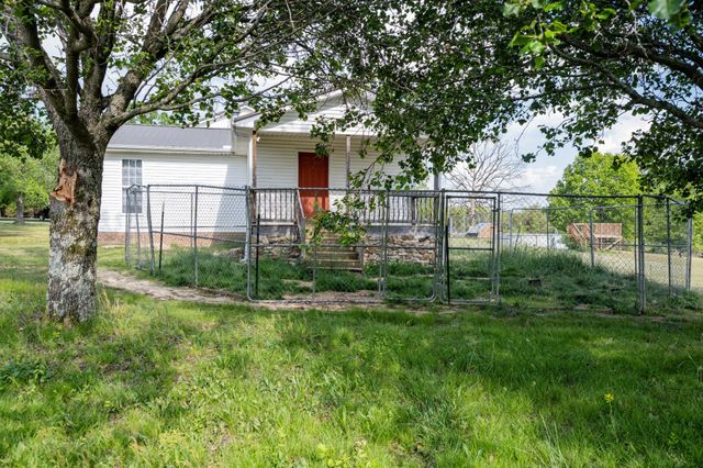 226 Summertrace Rd, Hohenwald, TN 38462