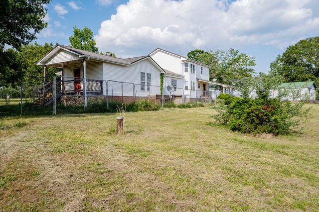 226 Summertrace Rd, Hohenwald, TN 38462
