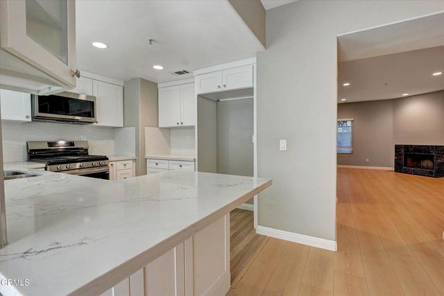 719 E Tujunga Avenue C, Burbank, CA 91501